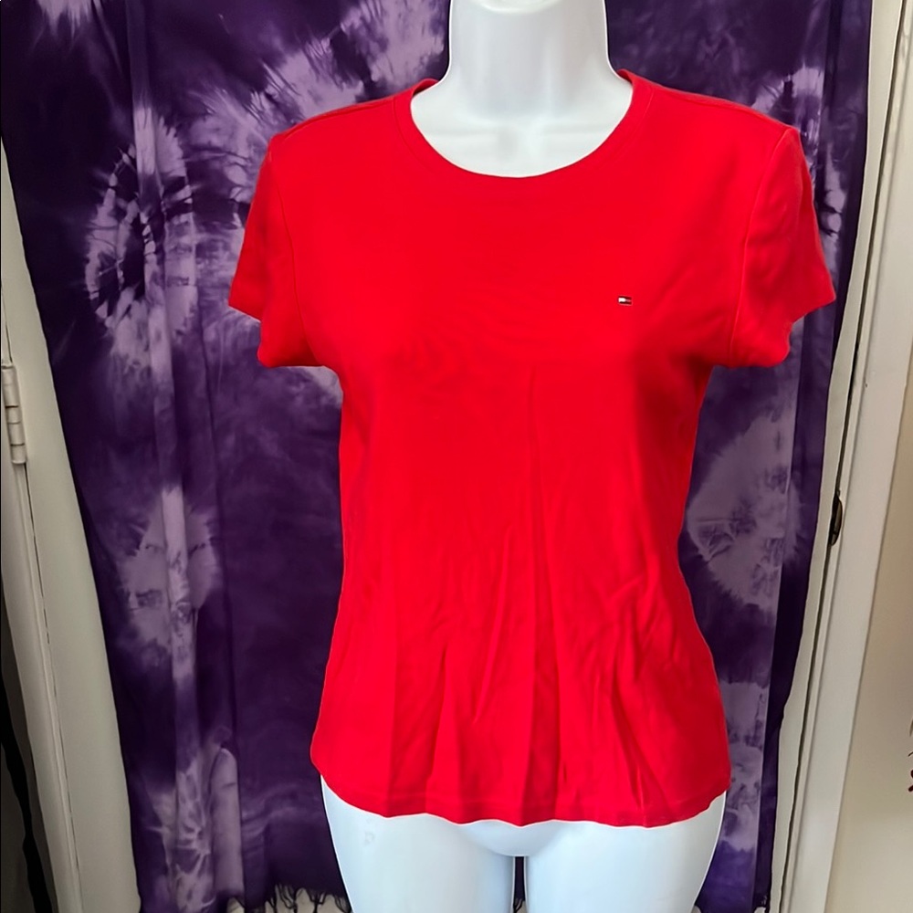 Tommy Hilfiger Women Cotton Scoop Neck T-Shirt Color Scarlet Size M
